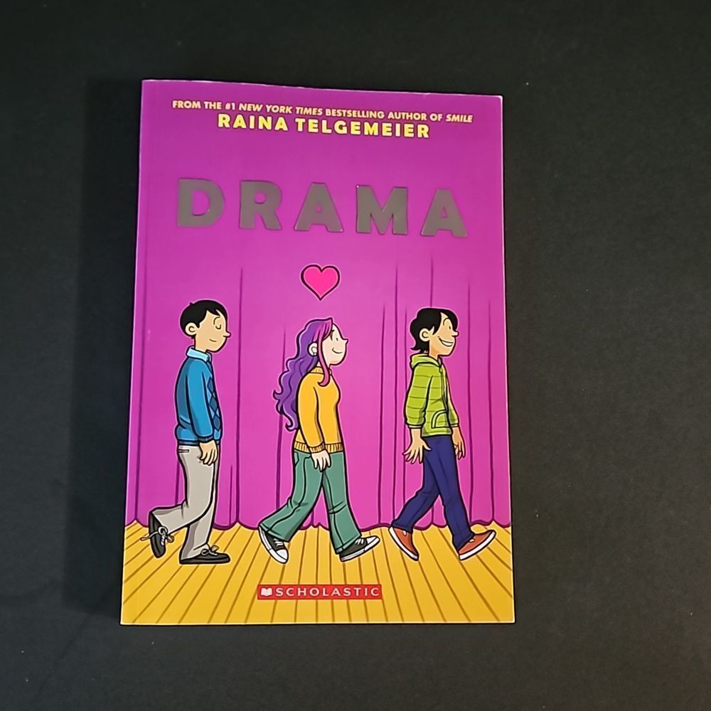 Drama Graphic Novel by Raina Telgemeier